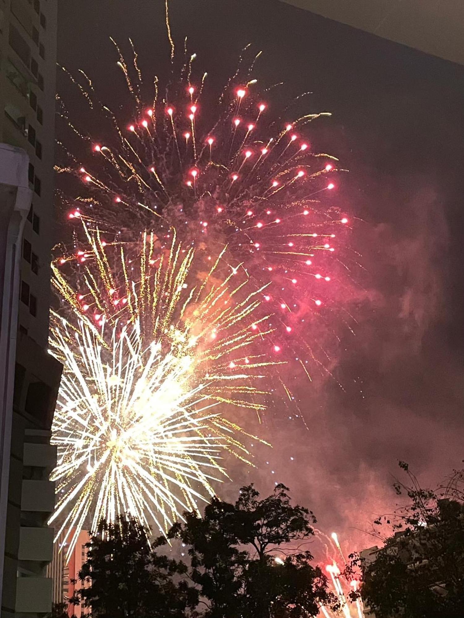 Sovereign Group Hotel At Pratunam Bangkok Esterno foto